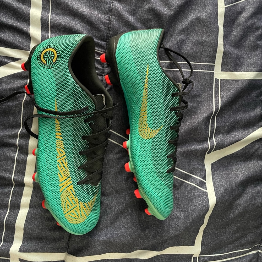 Nike CR7 mercurial vapor 12
